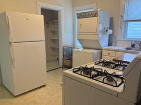 28 Burnham St, Somerville, MA