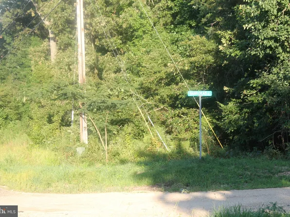 12335 Budds Creek Rd, Charlotte Hall, MD 20622