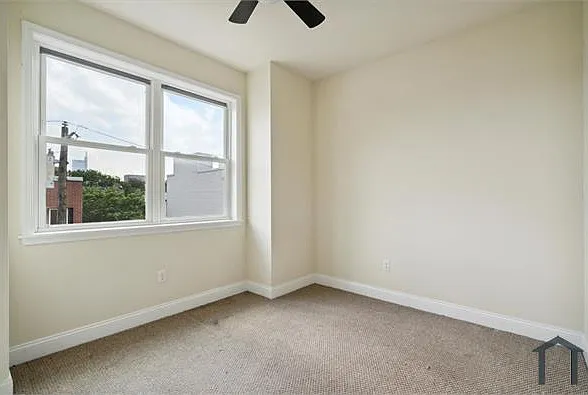 1521 W Seybert St #B — Photo 6
