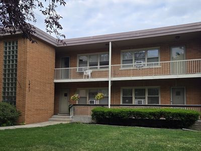 1437 Homestead Rd APT 8, La Grange Park, IL, 60526