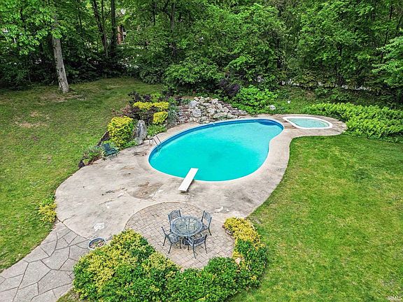 4th image of 50555 Country Knolls Dr