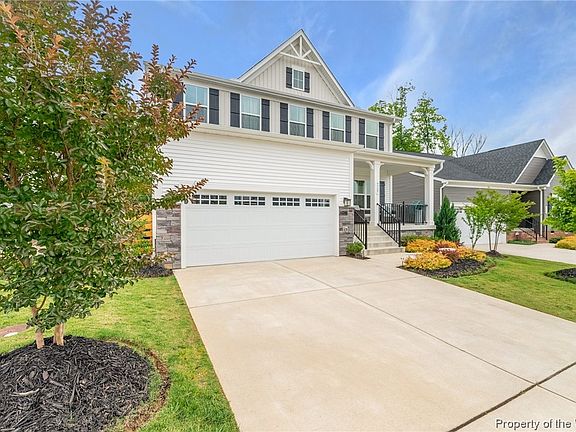 3rd image of 9527 Goddin Ct