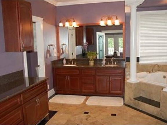 5th image of 11602 52nd Avenue Ct NW