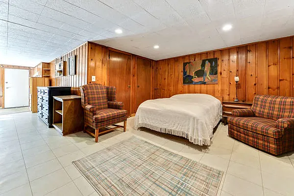 Sold by Keller Williams Realty Landmark | media 18