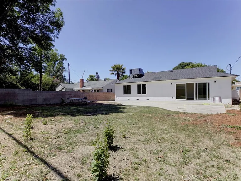 8358 Nestle Ave — Photo 2
