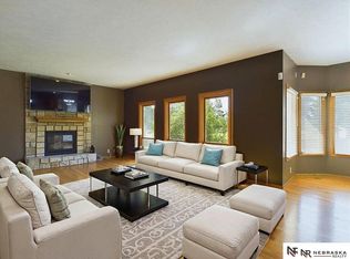 16165 Monroe St, Omaha, NE 68135