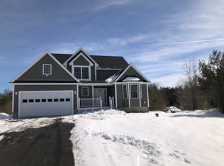 8 Tanya Ln, Brentwood, NH 03833