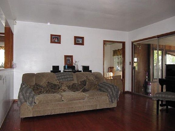 5th image of 8227 Webb Ave