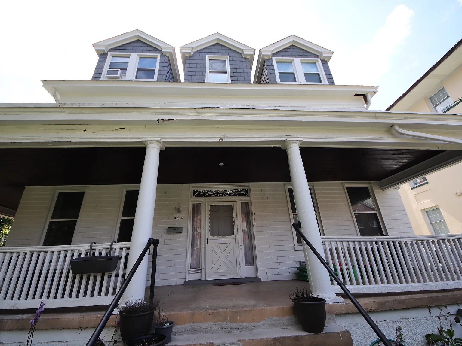 2 bed, $1,800 — Photo 2