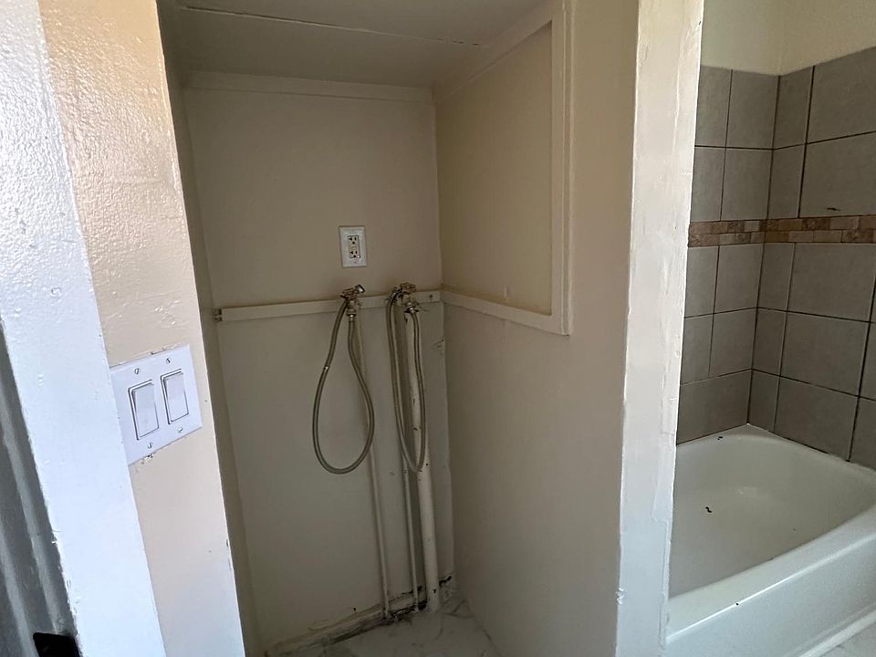 1st image of 217 Rosette St #1L