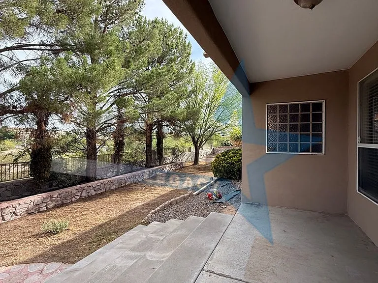 2935 Scenic Cir — Photo 40