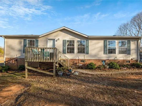 8222 Bethel South Fork Rd, Snow Camp, NC 27349