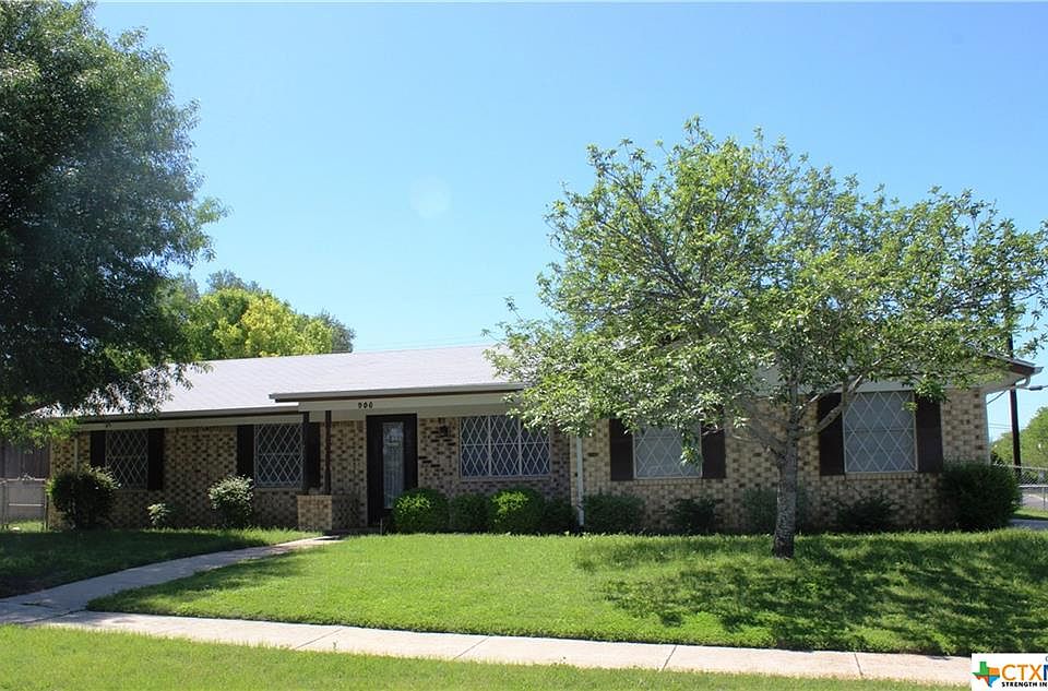 1st image of 906 Valley Dr