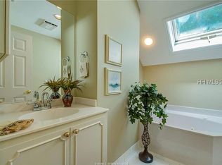 6 Hummingbird Ct, Hilton Head Island, SC 29926