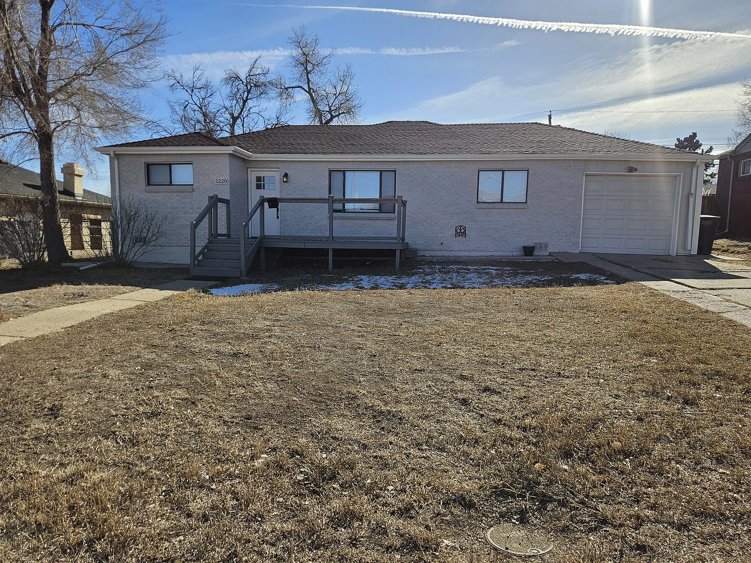 3 bed, 1176 sqft, $2,400 — Photo 2