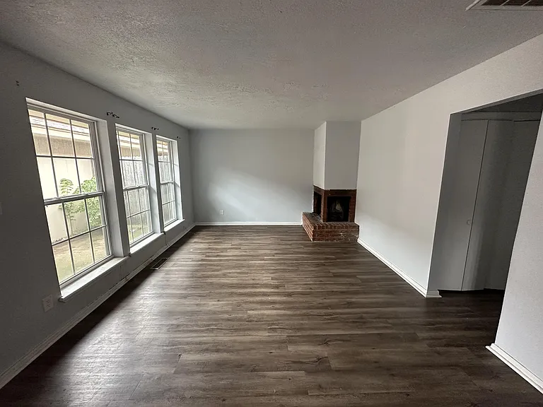1912 N Moulton Ct #1912 — Photo 3