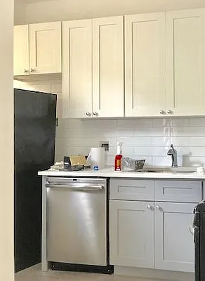 Rented by Halvatzis Realty | media 31