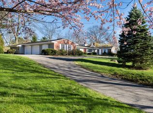 90 Club Rd, Riverside, CT 06878