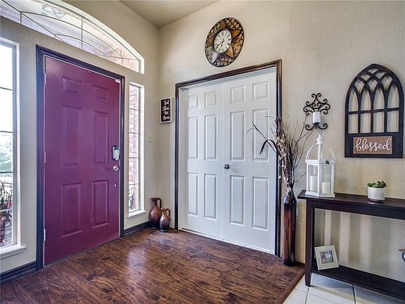 4th image of 6401 Royal Ct