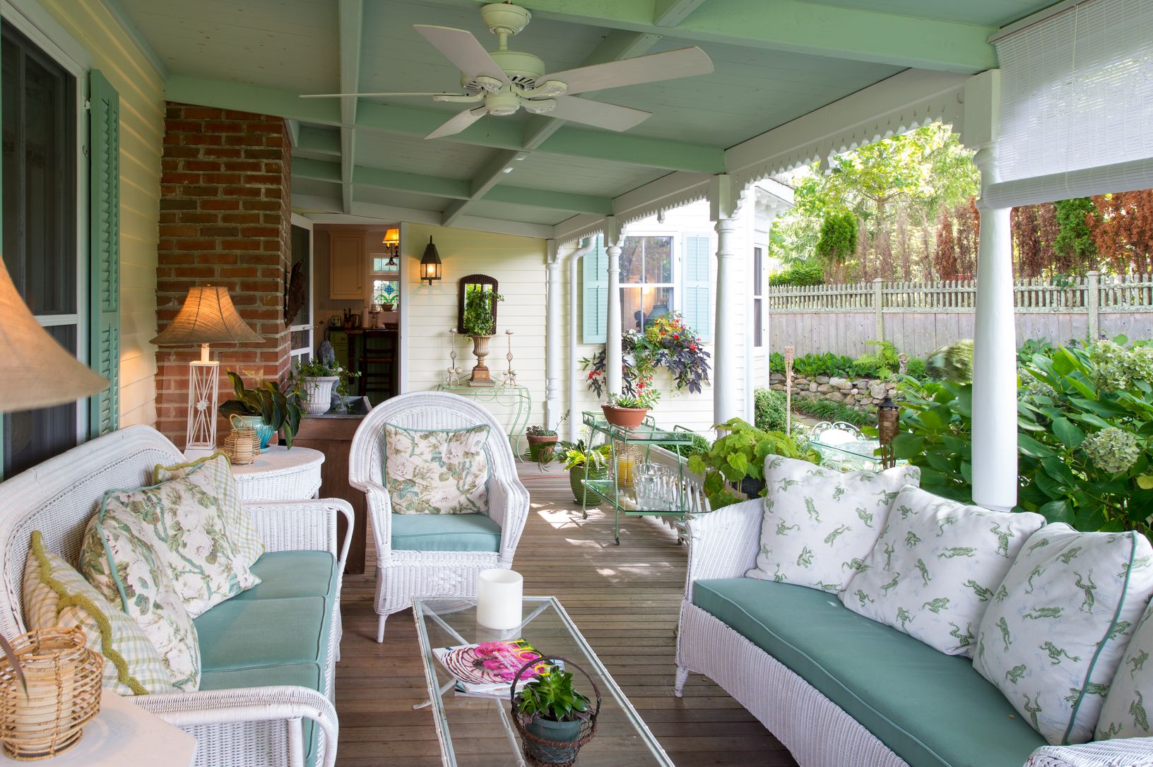  Side veranda