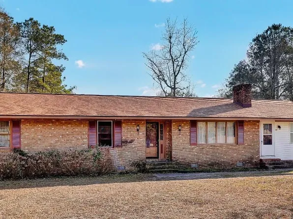 412 Crows Nest Lane, Sneads Ferry, NC 28460