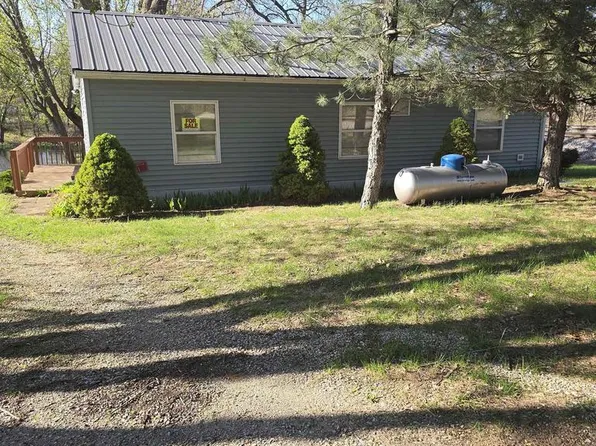 10651 Pine Lane, Bloomington, WI 53804