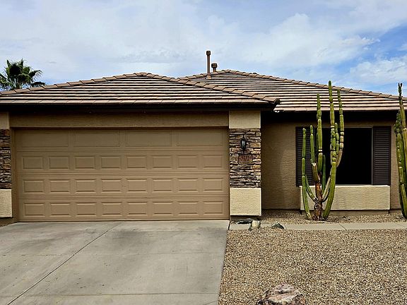 2nd image of 42354 W DESERT FAIRWAYS Drive