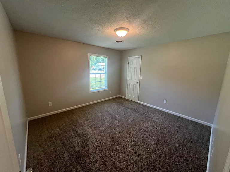 116 Gail St — Photo 7