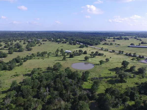 8616 N Us Highway 77, La Grange, TX 78945