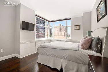 Rented by Sotheby's International Realty