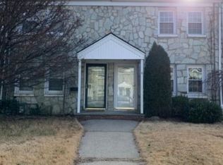 6 W End Pl, Cranford, NJ 07016