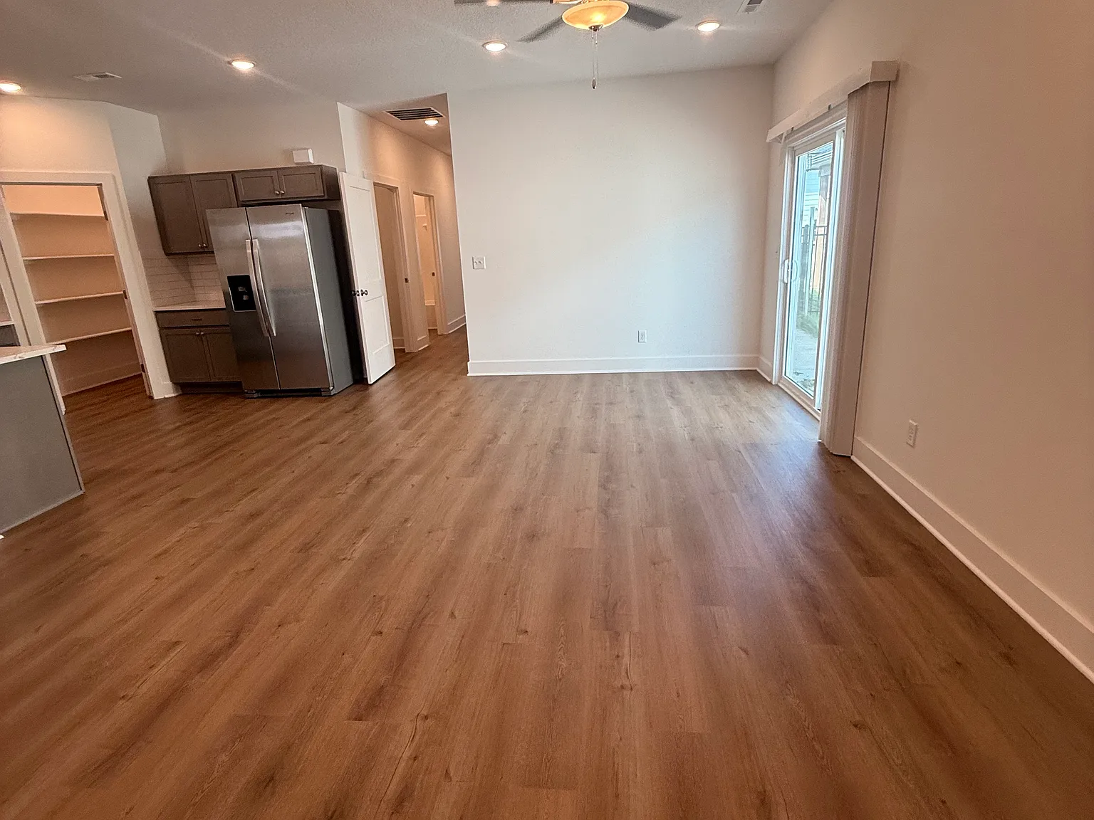 3 bed, 1336 sqft, $1,750 — Photo 4