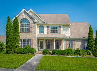 8275 Stillwater Cir, Ooltewah, TN 37363