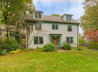 2270 N Saint James Pkwy, Cleveland Heights, OH 44106