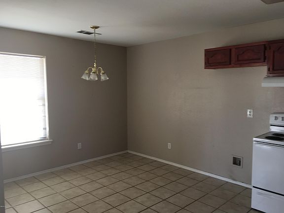 4th image of 3708 Eagle Crest Dr