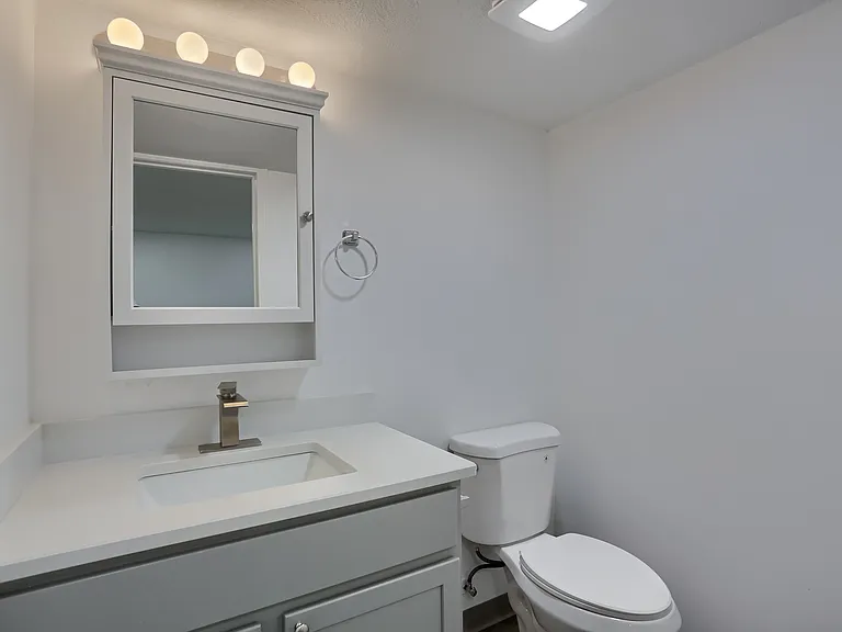124 Kathleen Dr #3 — Photo 25