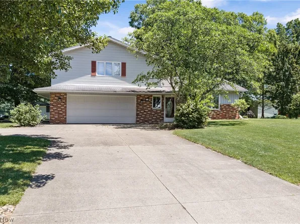 81 Lerue St, Apple Creek, OH 44606