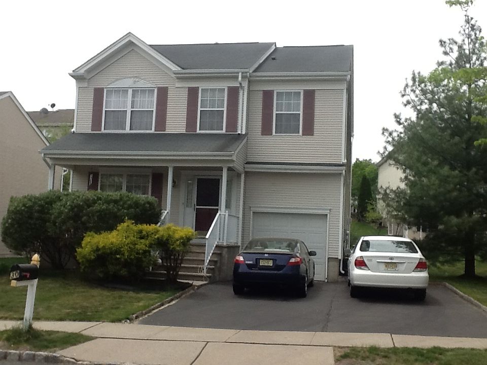 1st image of 30 Park Knoll Dr