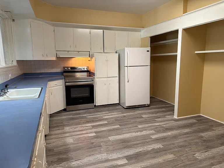 120 E 1st Ave #203 — Photo 6
