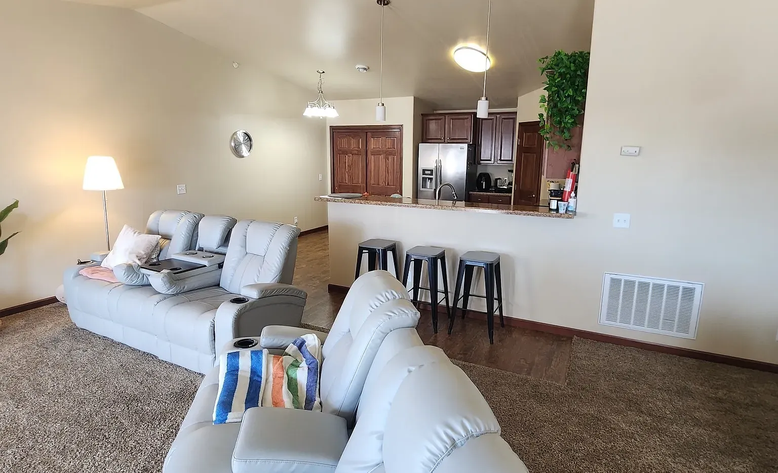 2 bed, 1311 sqft, $2,095 — Photo 1