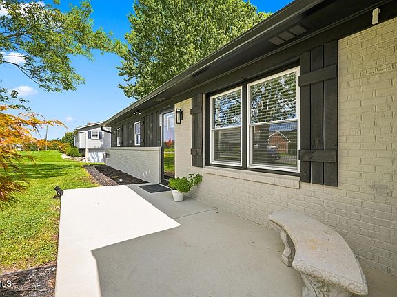 4th image of 7151 Pembroke Cir