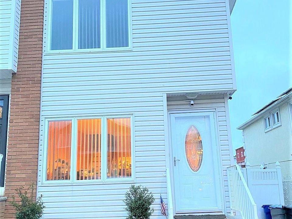 1st image of 44 Hewitt Ave