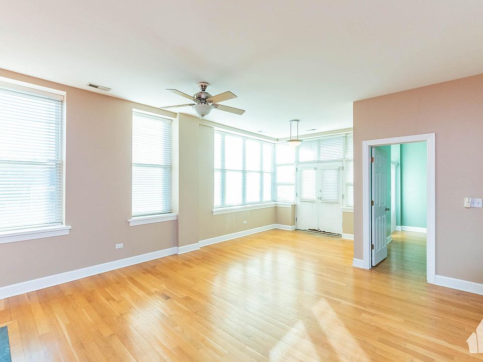 1st image of 2700 W Belmont Ave #401F