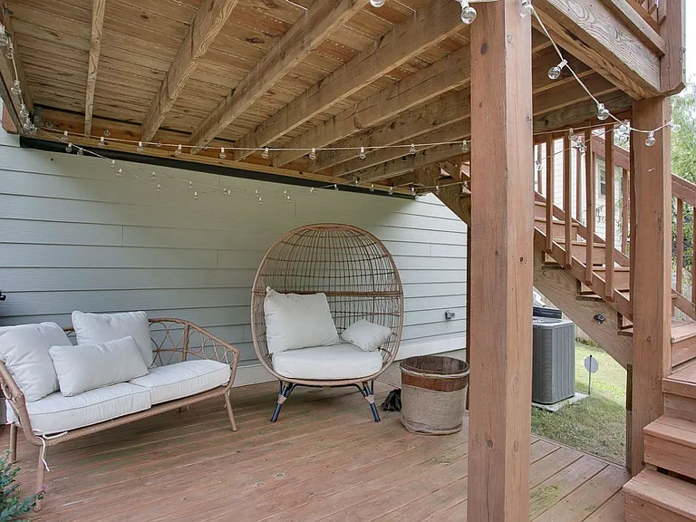 309 Lyric St — Photo 34