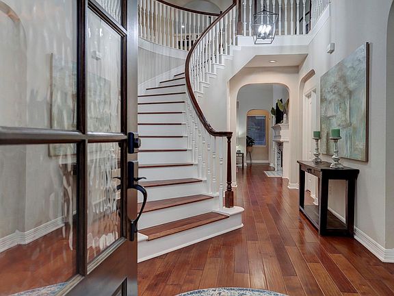 4th image of 22514 Bridgehaven Dr