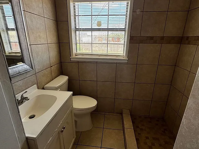 815 Fall Ave — Photo 7