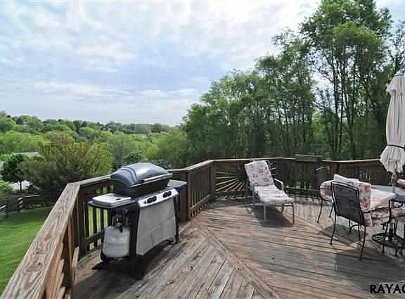 5th image of 15559 Hale Dr