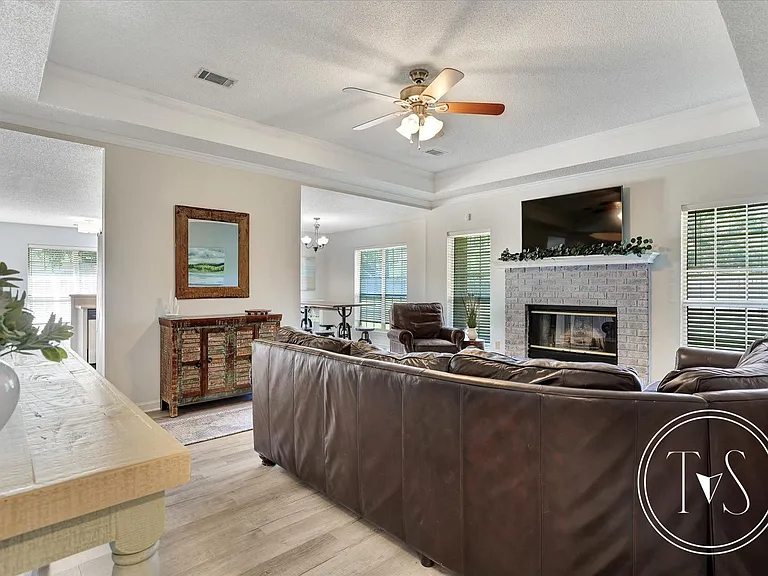 801 Winchester Rd — Photo 5