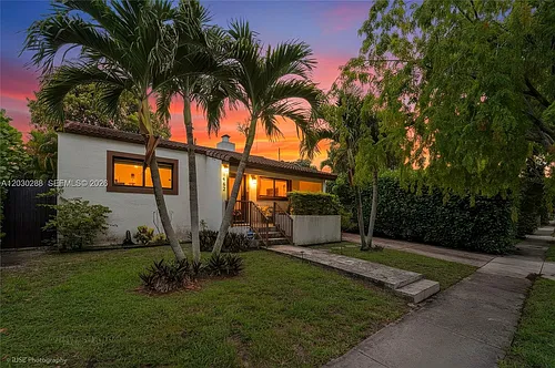1462 SW 17th St Photo 1