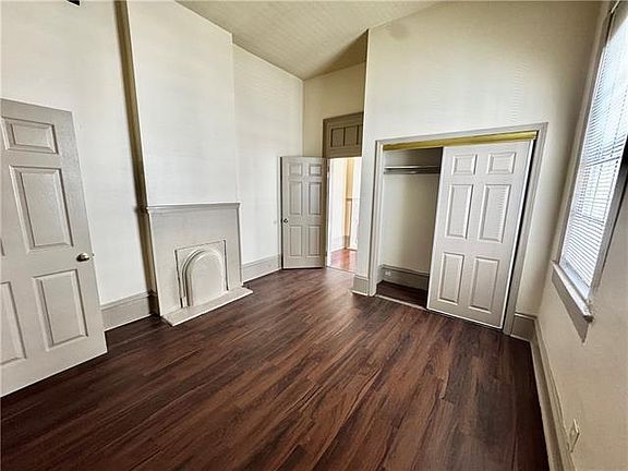 4th image of 3307 Loyola Ave